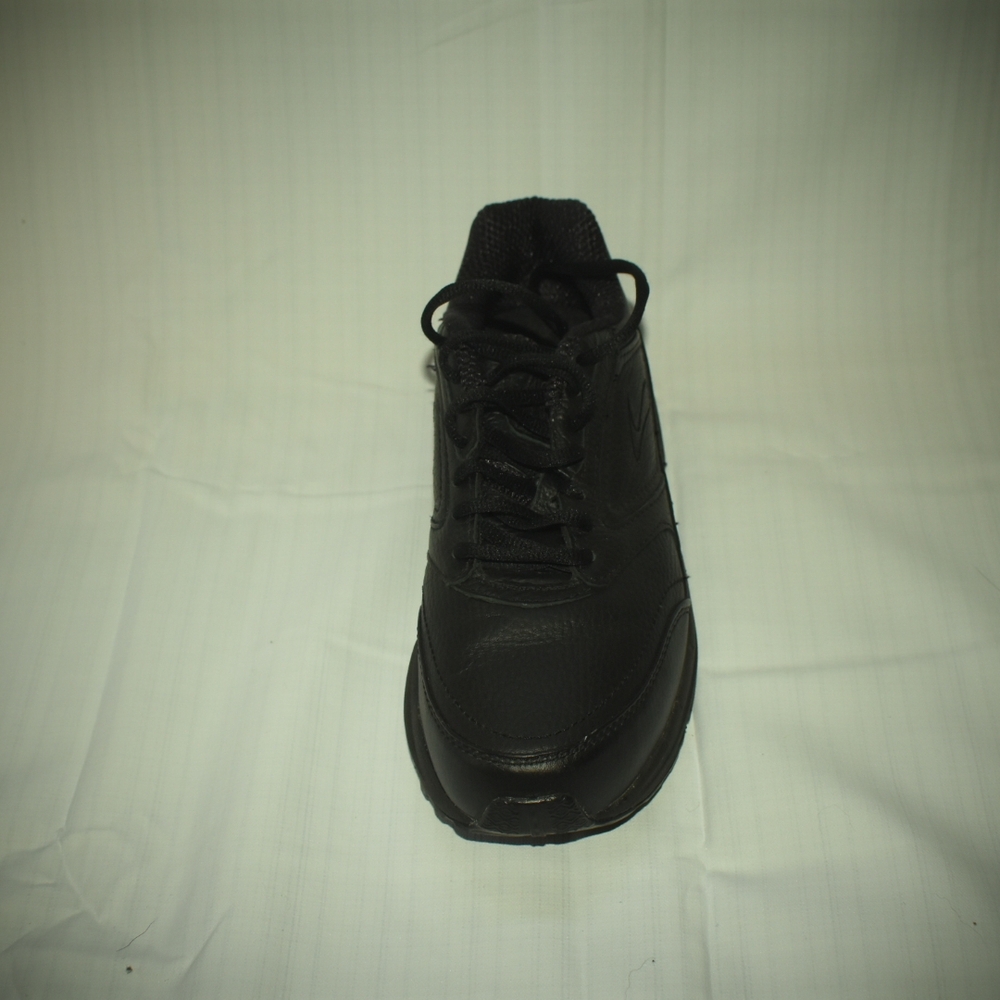 Men's Black Athletic Shoe, BROOKS, Size 7.5